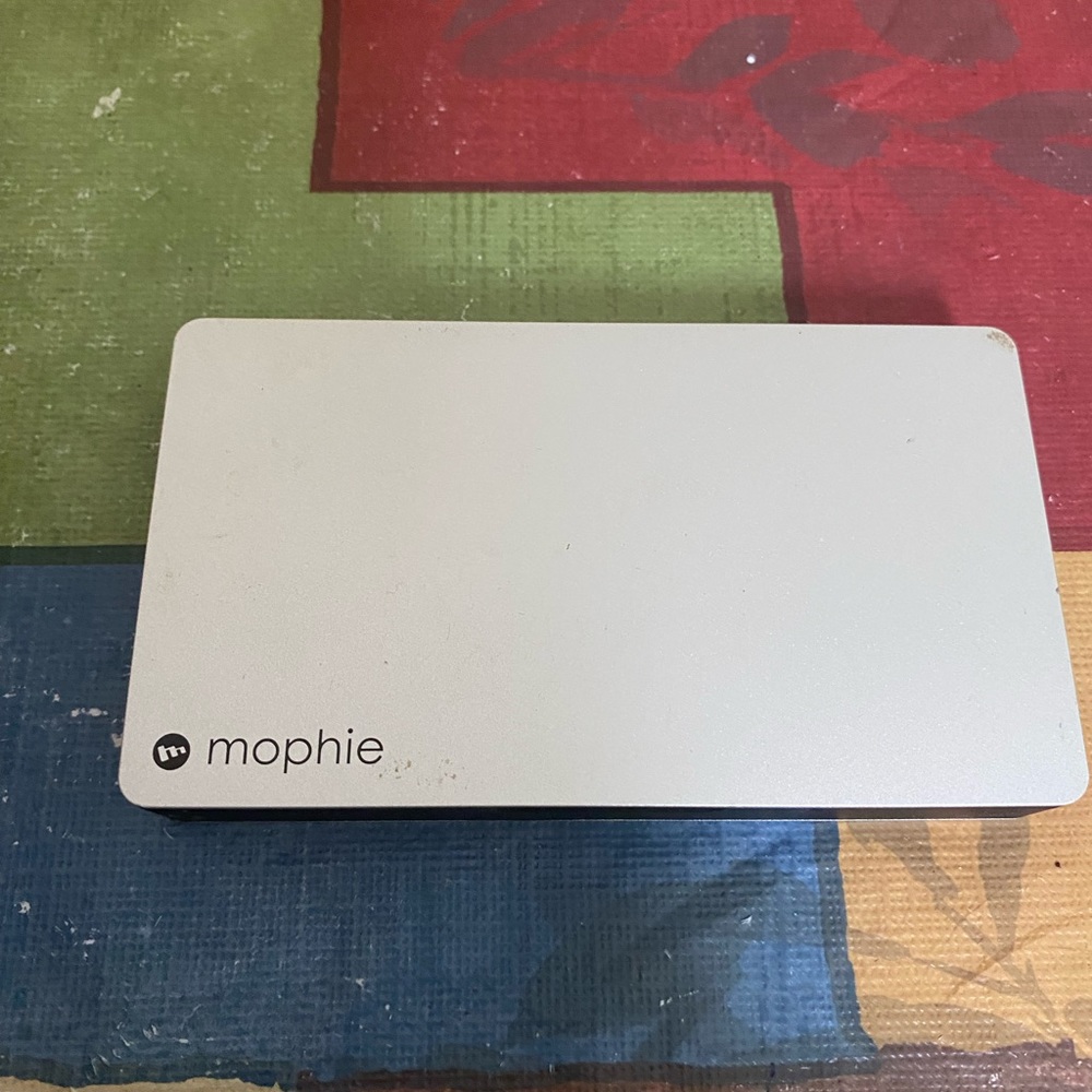 Mophie power station